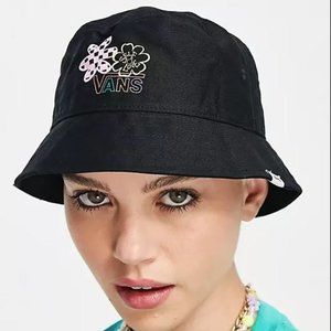 Vans Women's CULTIVATE CARE Bucket Hat (Black) Size Small/Medium